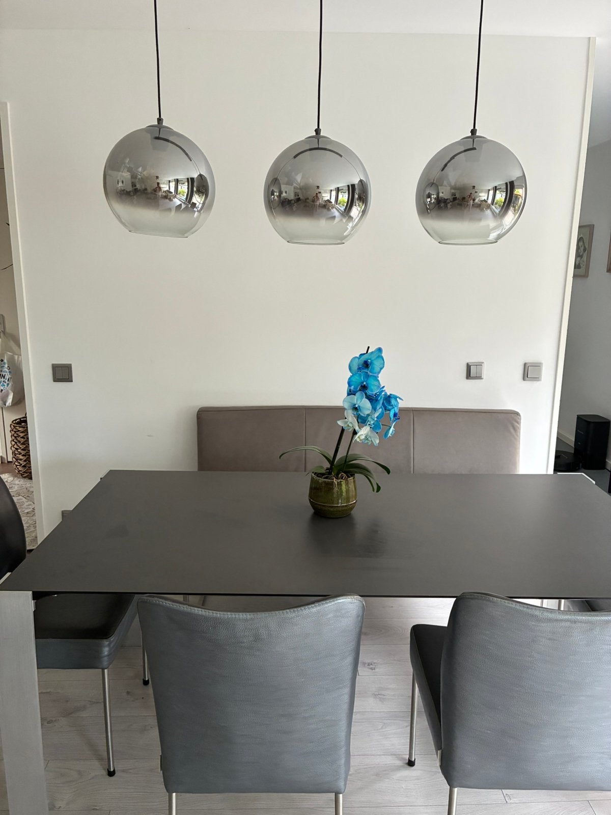 Design eettafel donkergrijs – composiet blad & metalen poten, Ophalen, 200 cm of meer, 50 tot 100 cm, Zo goed als nieuw