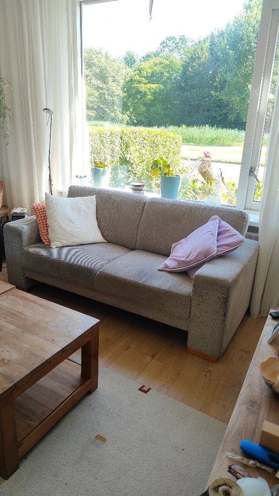 Nette grijze bank | Tweezitter, Ophalen, Gebruikt, 75 tot 100 cm, Tweepersoons