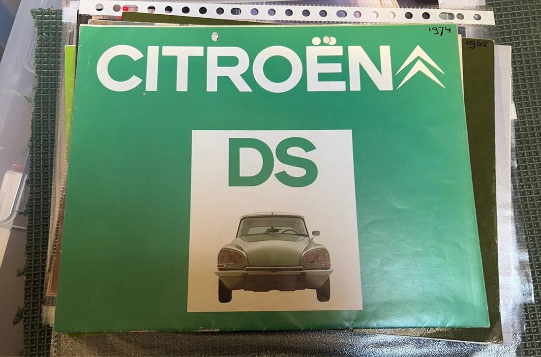Citroen DS uitvouwbare brochure, Ophalen of Verzenden, Zo goed als nieuw, Citroën