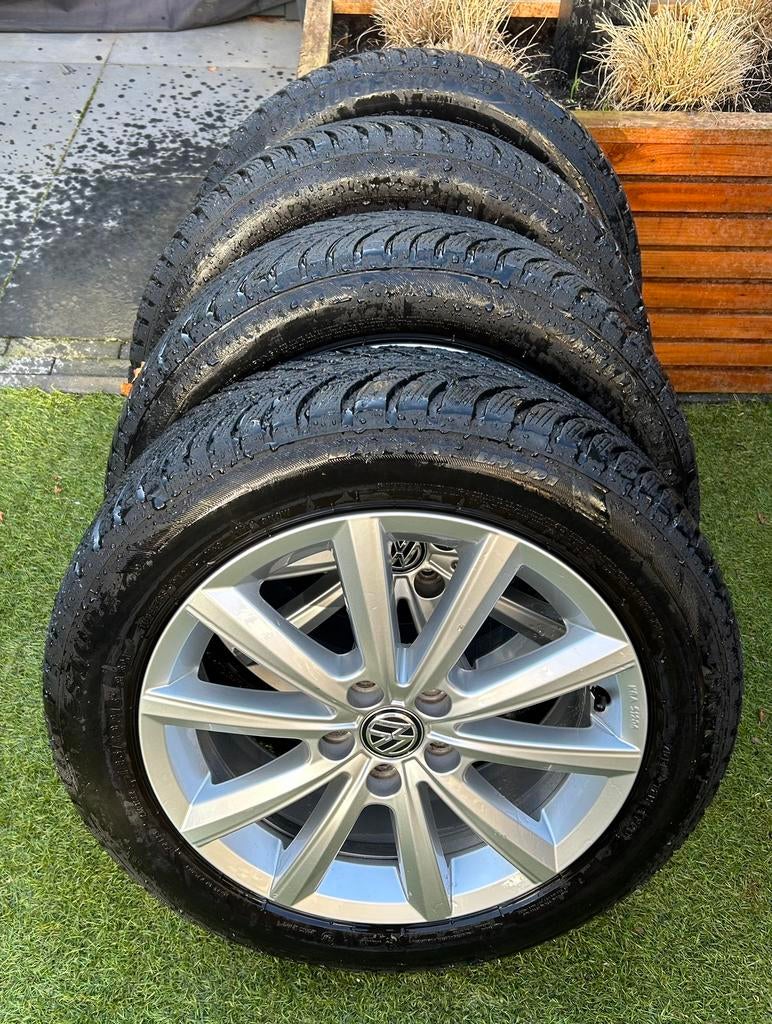 16 inch originele VW Merano velgen + winterbanden, Ophalen of Verzenden, Gebruikt