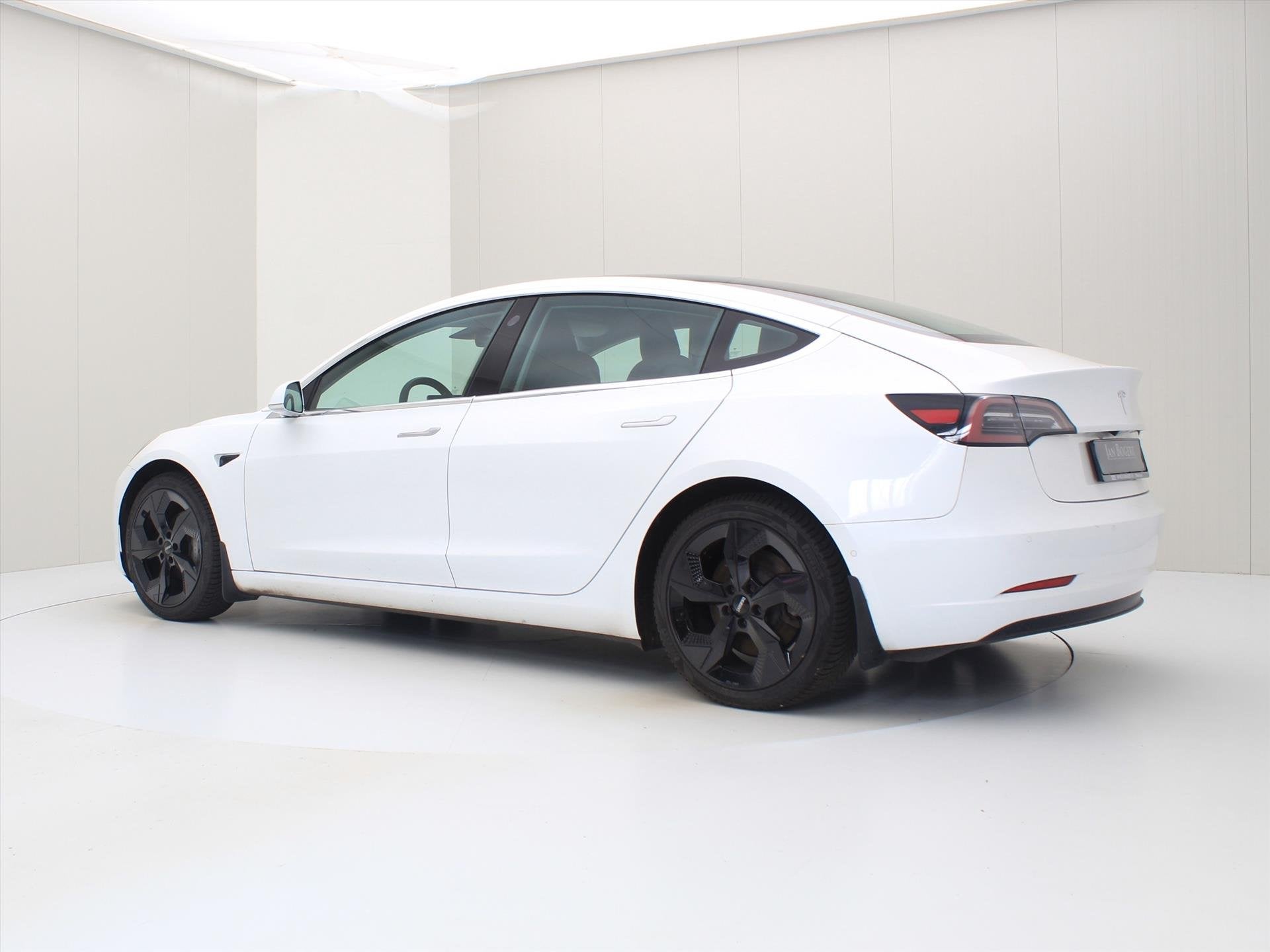 Tesla Model 3 Long-Range AWD 351pk 75 kWh 89.8% SoH [ AUTOPI, Auto's, Tesla, Automaat, Zwart, Multifunctioneel stuurwiel, Wit