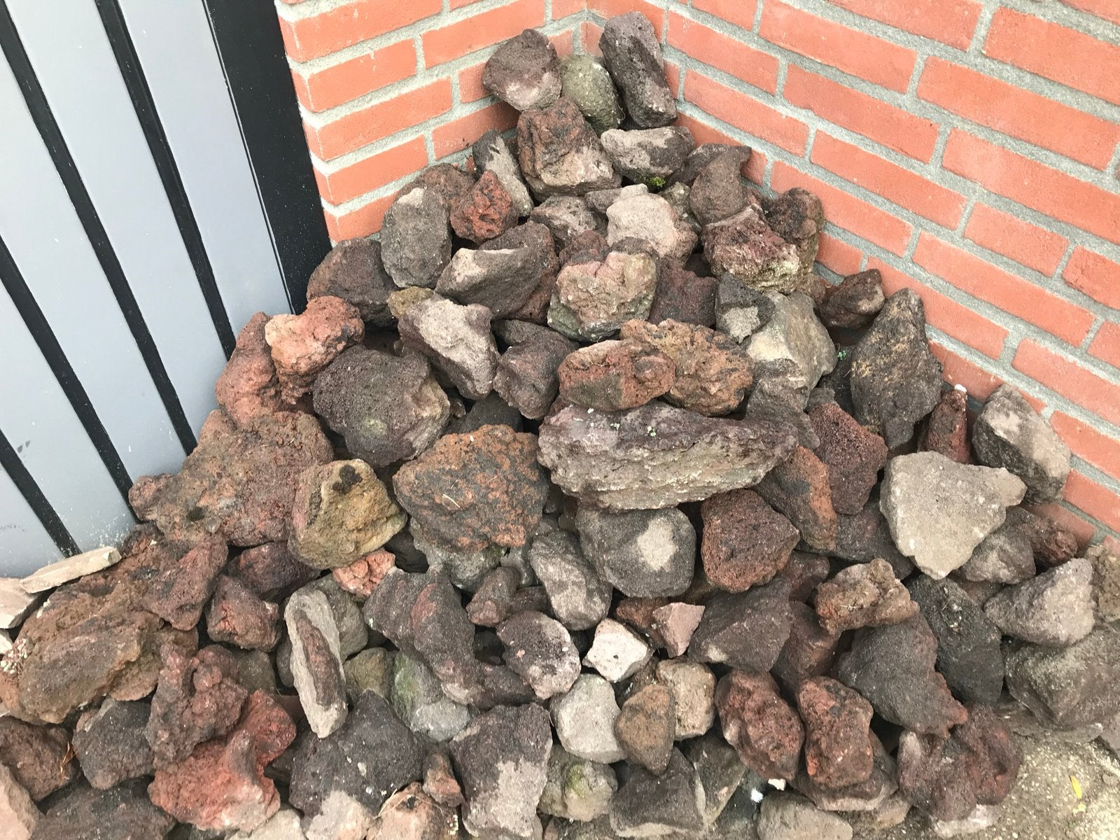 Lavasteen voor tuin of decoratie, Ophalen, Gebruikt, Kei, Lava