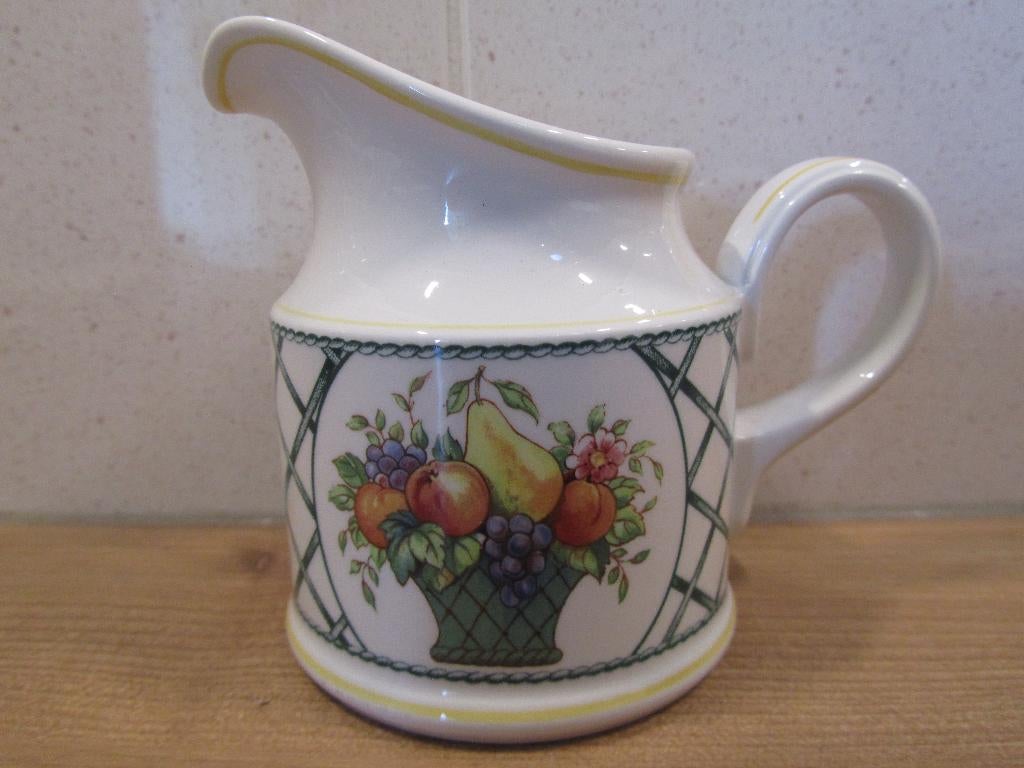 Basket Villeroy en Boch roomkannetje, Huis en Inrichting, Keuken | Servies, Ophalen of Verzenden, Zo goed als nieuw, Porselein