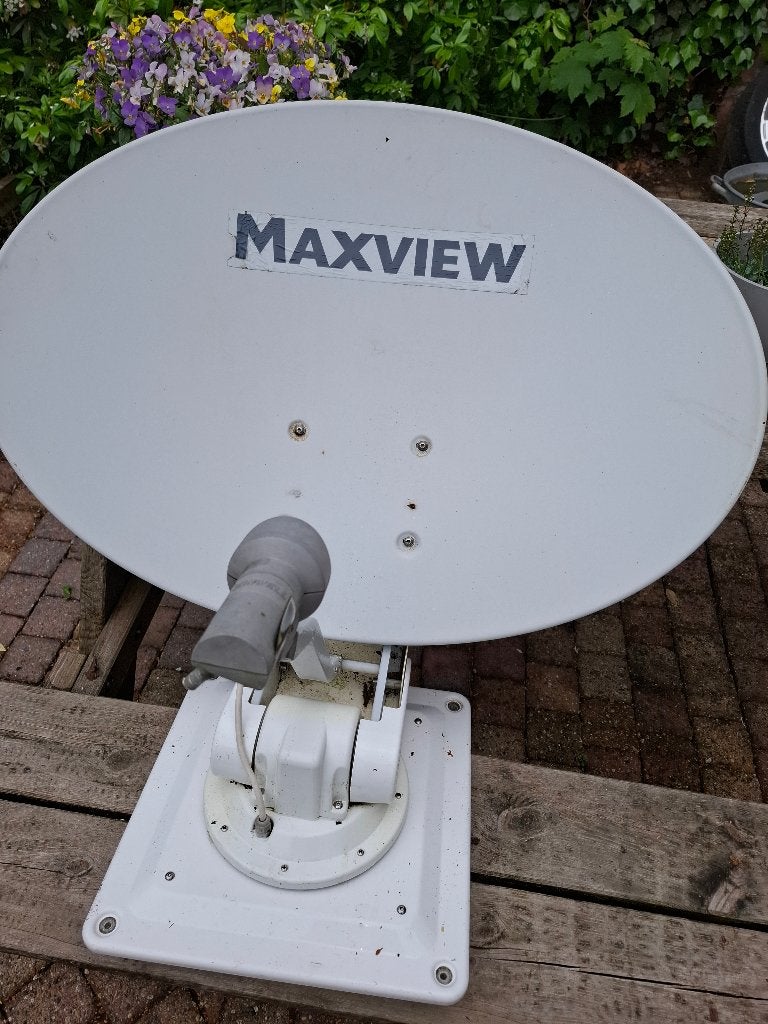 Sateliet schotell met ontvanger, Ophalen, Gebruikt