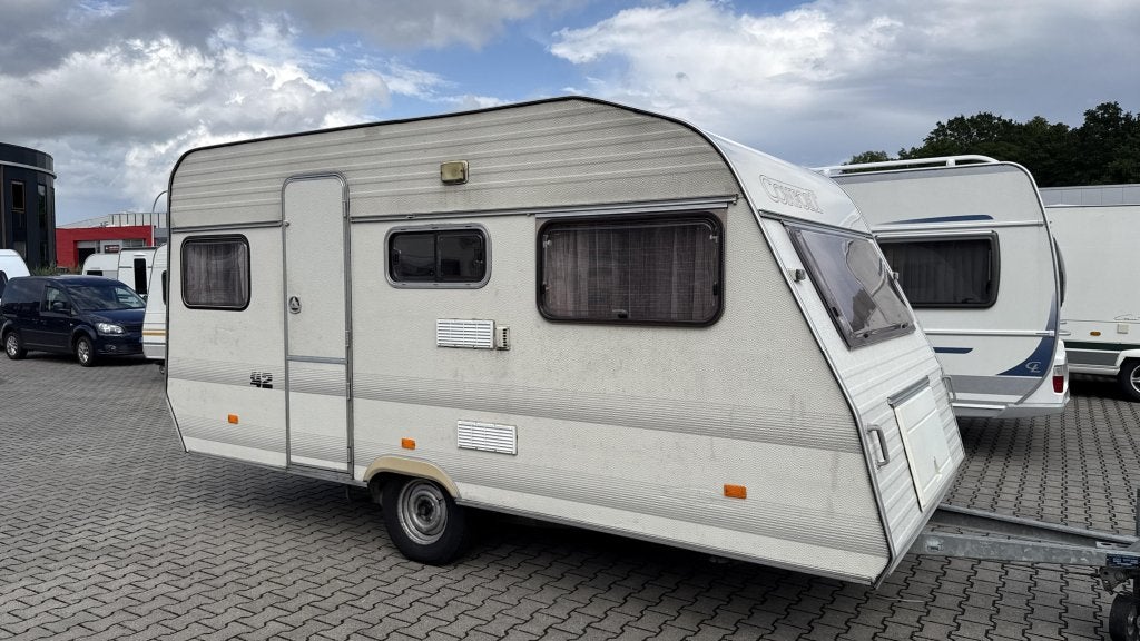Home-Car Confort 42 bouwjaar 1991 met voortent en luifel, Caravans en Kamperen, Caravans, Bedrijf, tot en met 4, 500 - 750 kg