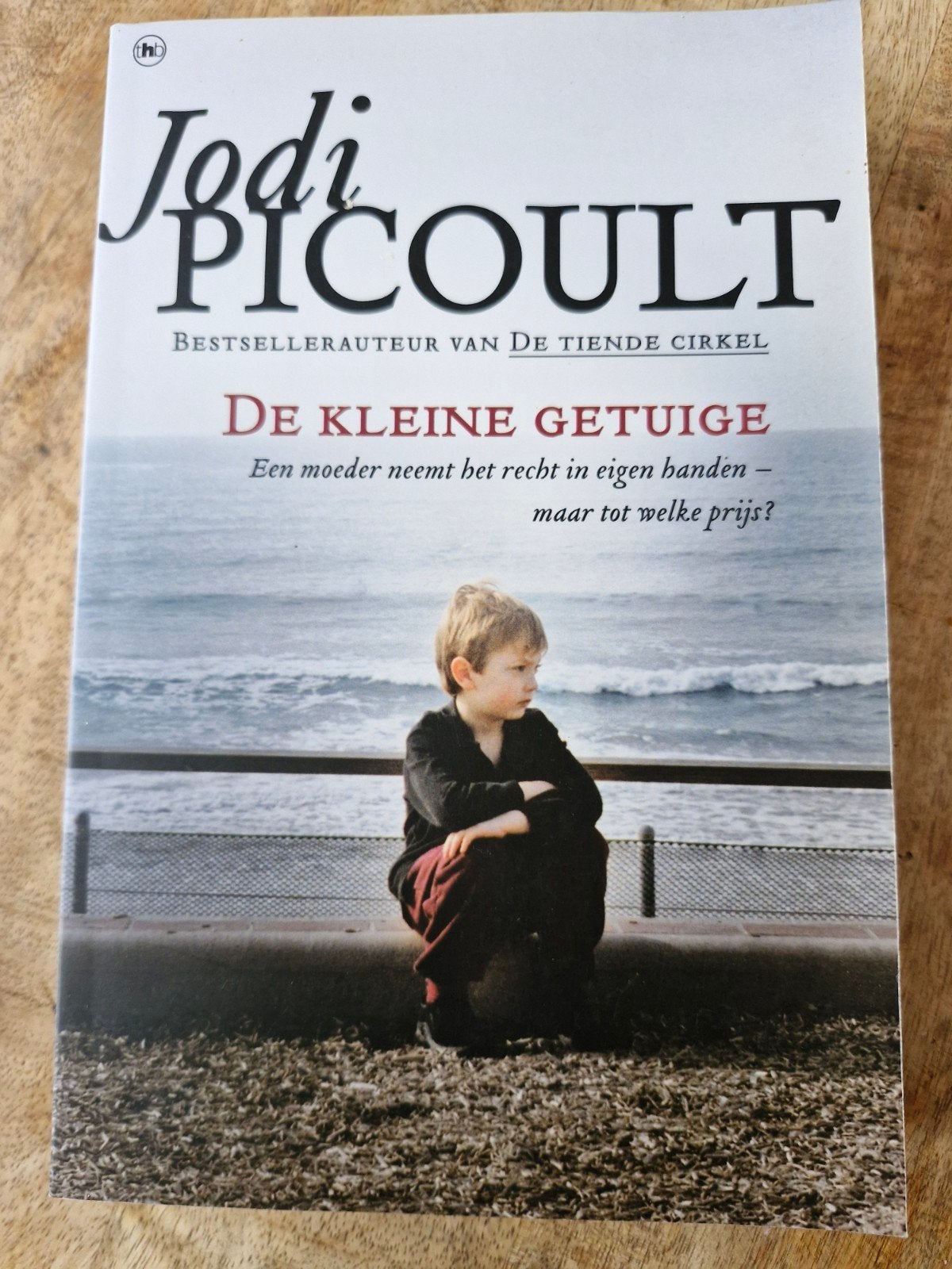 J. Picoult - De kleine getuige, Ophalen of Verzenden, Zo goed als nieuw, J. Picoult