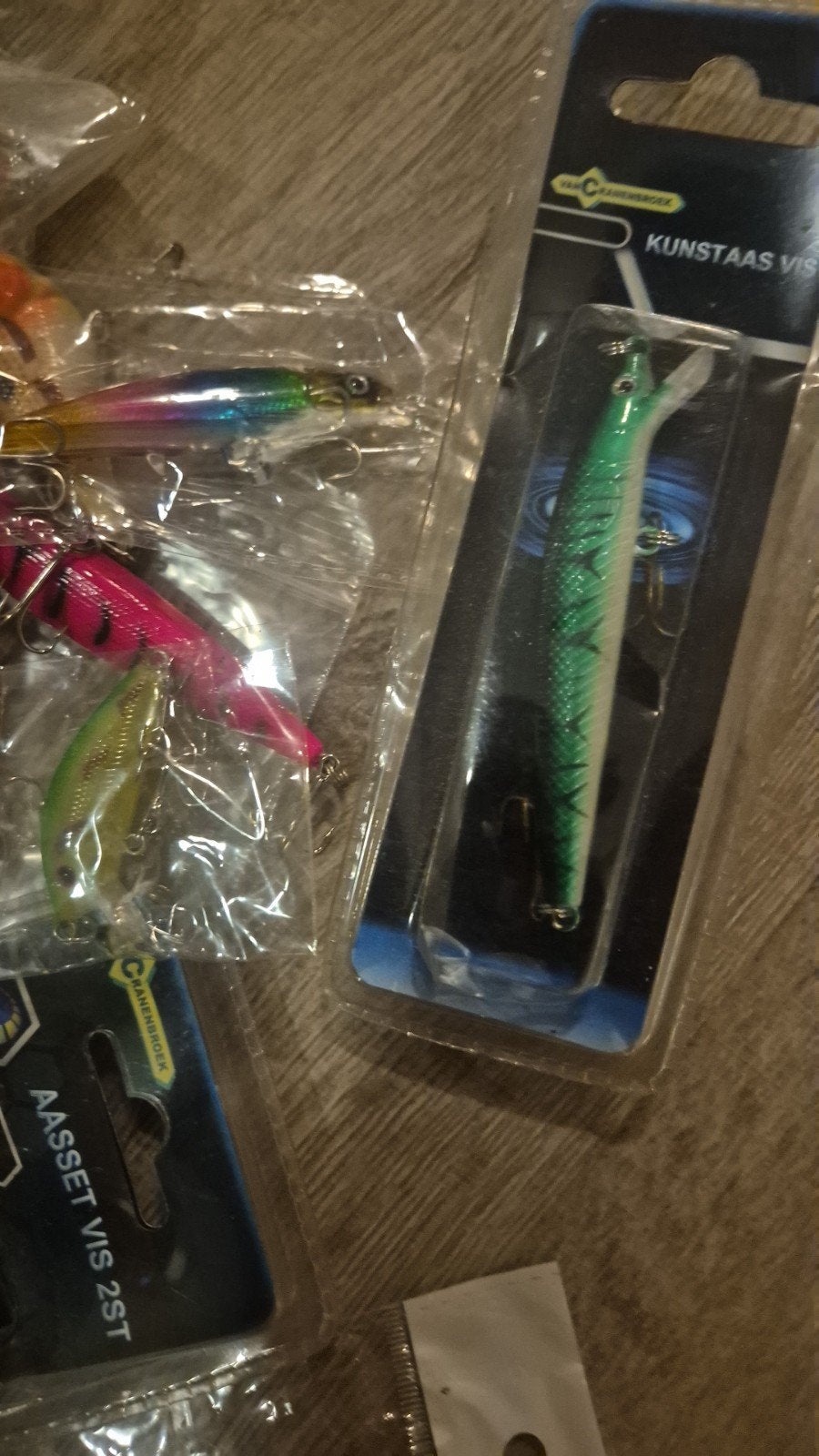 te koop 80 pluggen  2 hengels 2 molens, Ophalen of Verzenden, Zo goed als nieuw, Molen