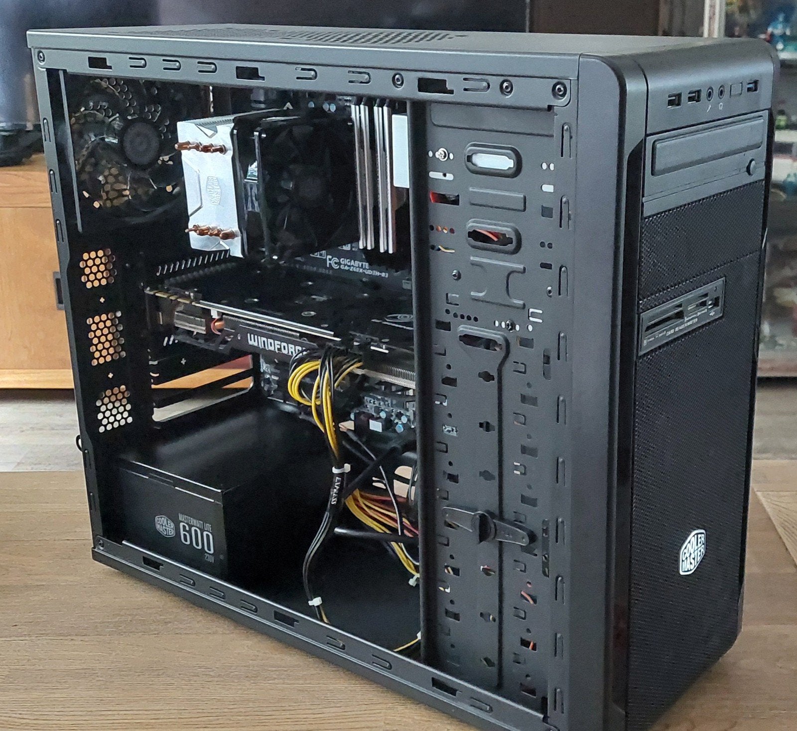 Desktop Game PC, i7-2600k, 16GB, GTX 970, Ophalen, Cooler Master (behuizing), Refurbished, Gaming