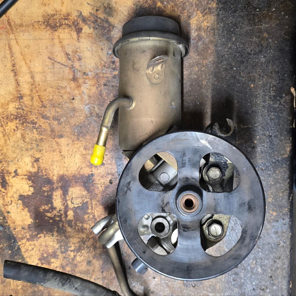 Stuurbekrachtigingspomp Toyota Yaris 44310-52020 - Getest, Auto-onderdelen, Ophalen of Verzenden, Gebruikt, Toyota