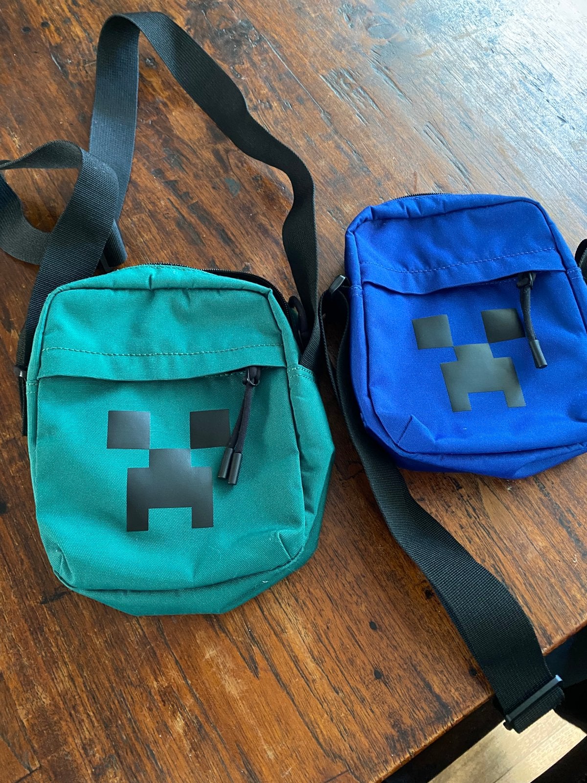 2 Lacoste Minecraft tasjes, Ophalen of Verzenden, Zo goed als nieuw, Groen, Overige merken