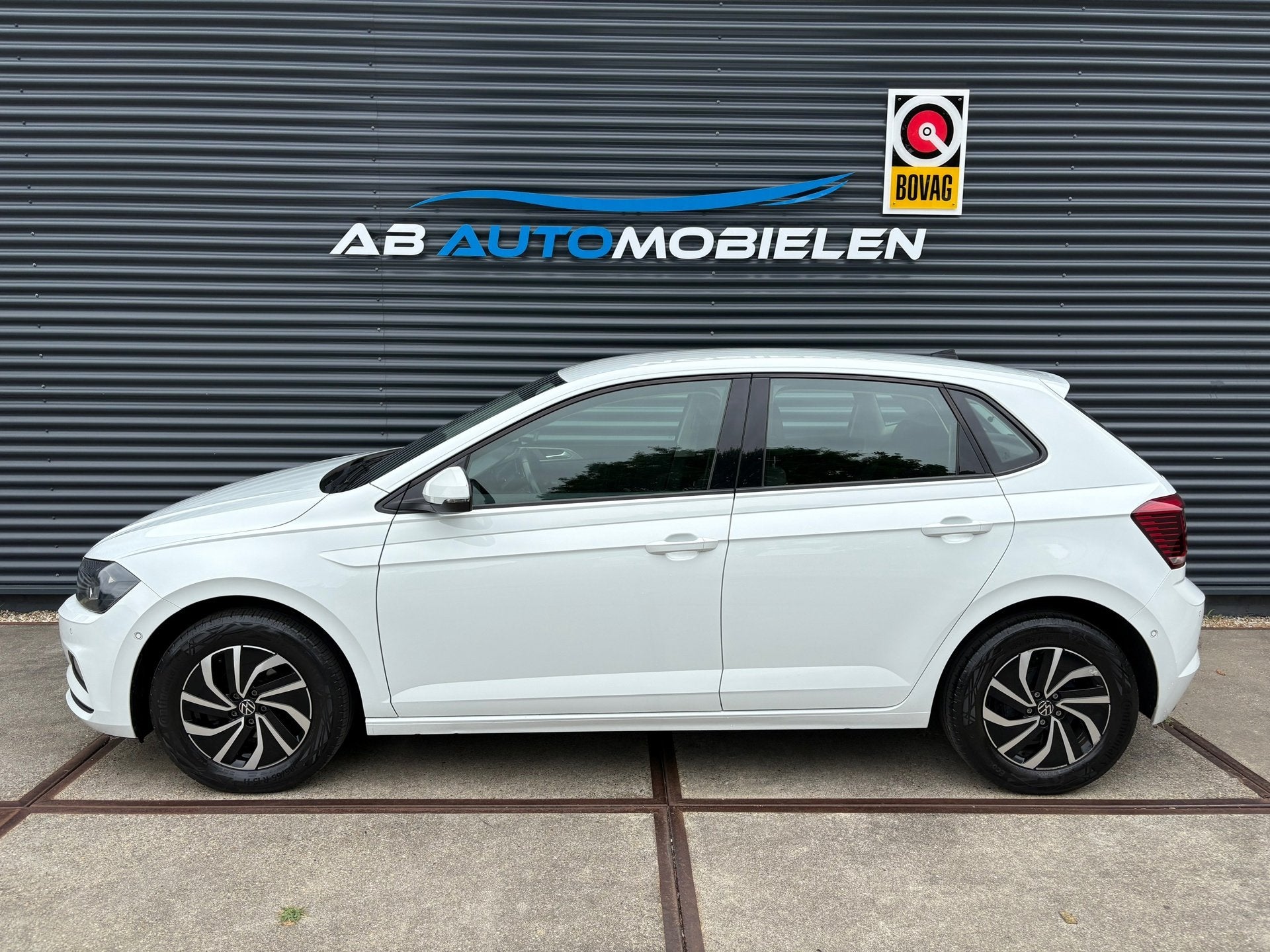 Volkswagen Polo 1.0 TSI Comfortline Business AUTOMAAT/ CAMER, Dealer onderhouden, Gebruikt, Euro 6, 95 pk