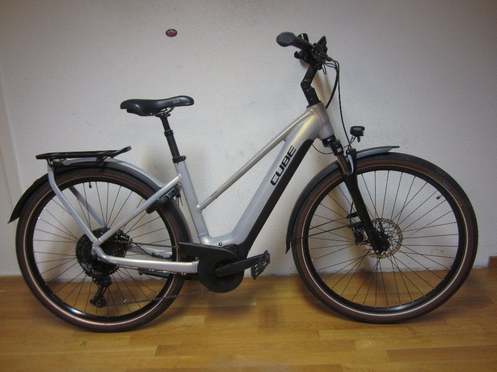 Cube Touring   twv 3099 euro    Nieuw, Fietsen en Brommers, Ophalen, Nieuw, 10 tot 15 versnellingen, Overige merken