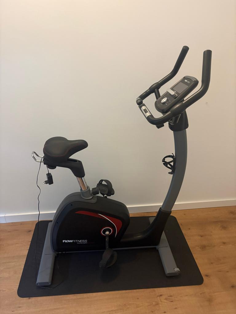Flow Fitness Turner DHT2500i Hometrainer, Sport en Fitness, Ophalen, Zo goed als nieuw, Metaal, Benen