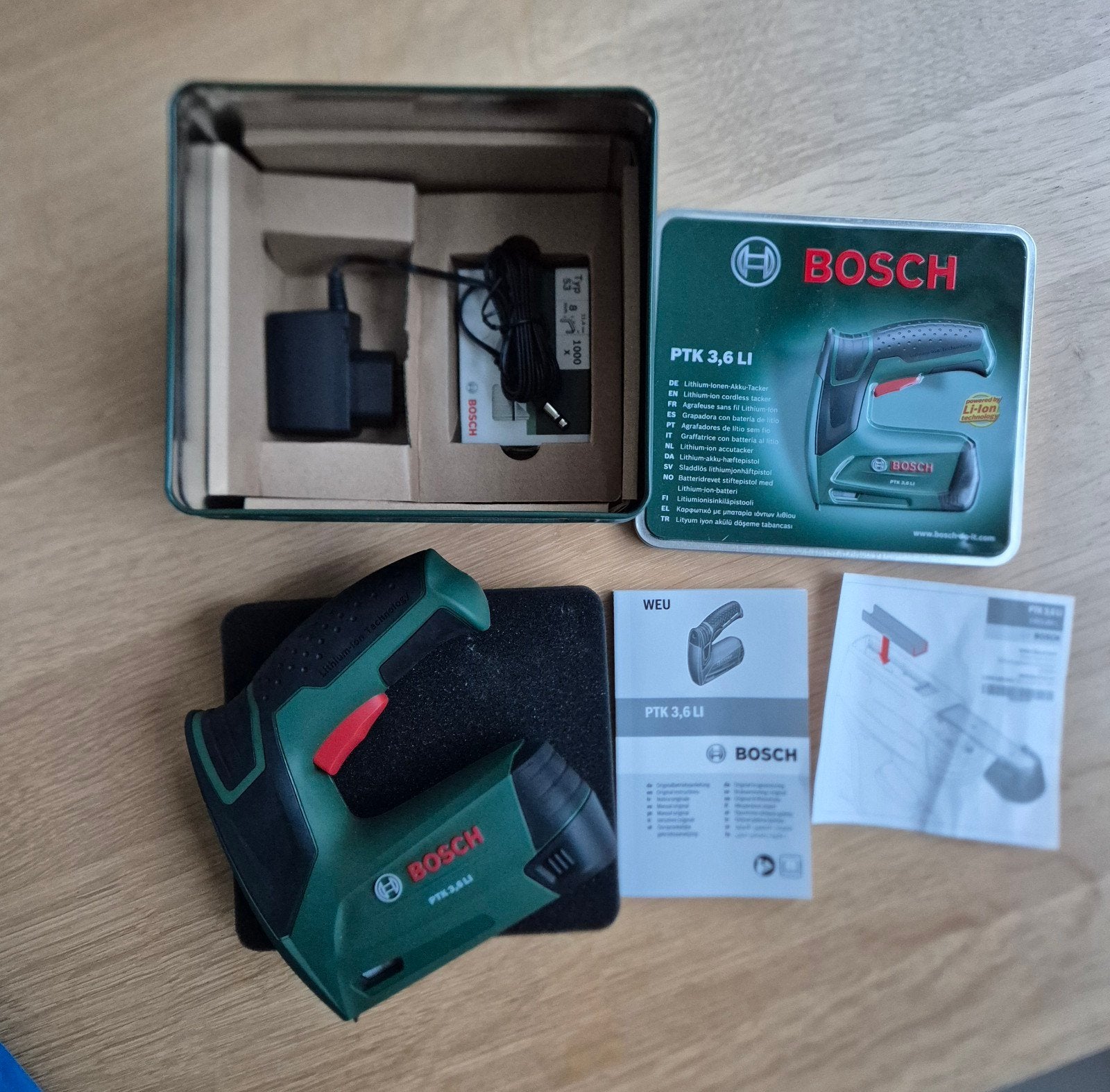 Bosch PTK 3,6 LI Accu tacker in blikken doos, Ophalen of Verzenden, Zo goed als nieuw