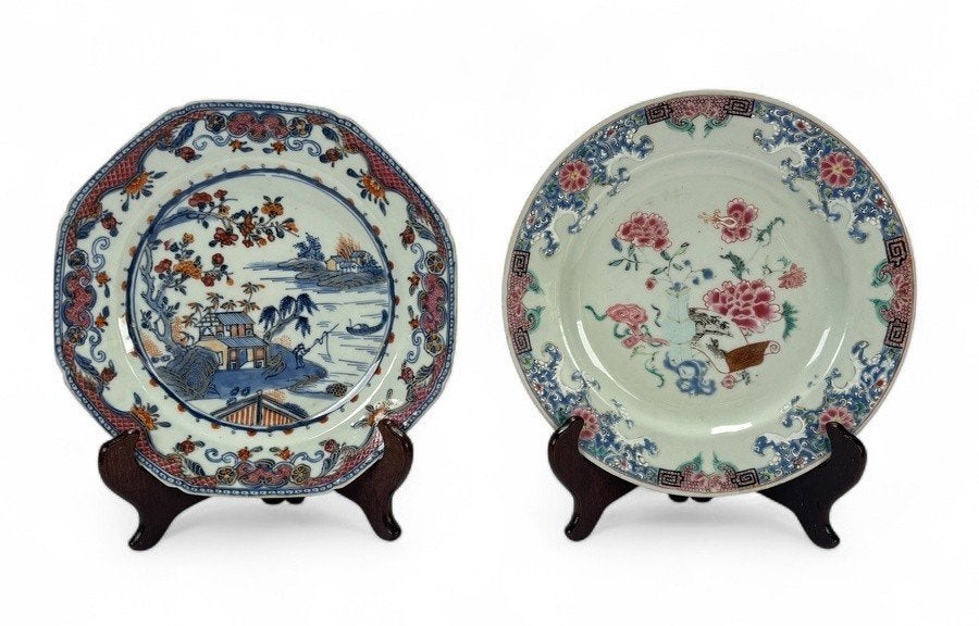 1050. Porseleinen borden – Imari, famille rose, 18e eeuw, Ophalen of Verzenden