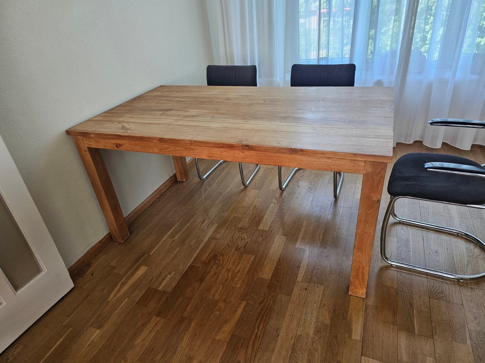 LAATSTE AVOND, Robuuste teakhouten eettafel - Ideaal voor 4, Ophalen, Gebruikt, 50 tot 100 cm, Vier personen