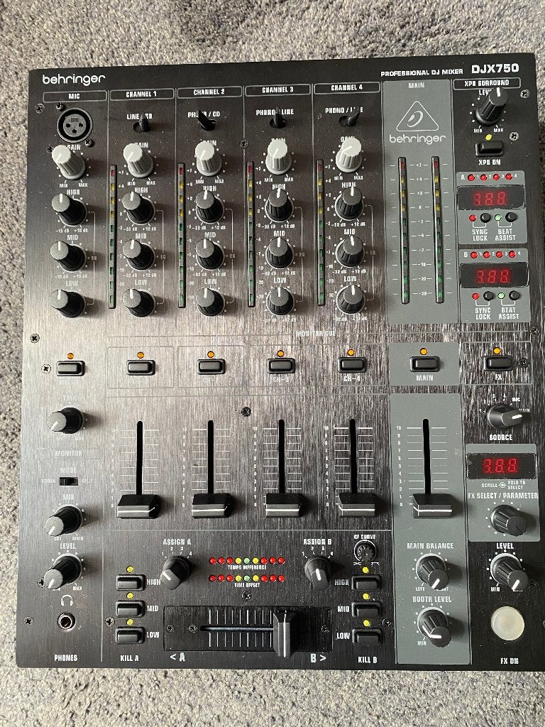 behringer  professional dj mixer  DJX750 nieuw in de doos, Ophalen of Verzenden, Nieuw, Audio