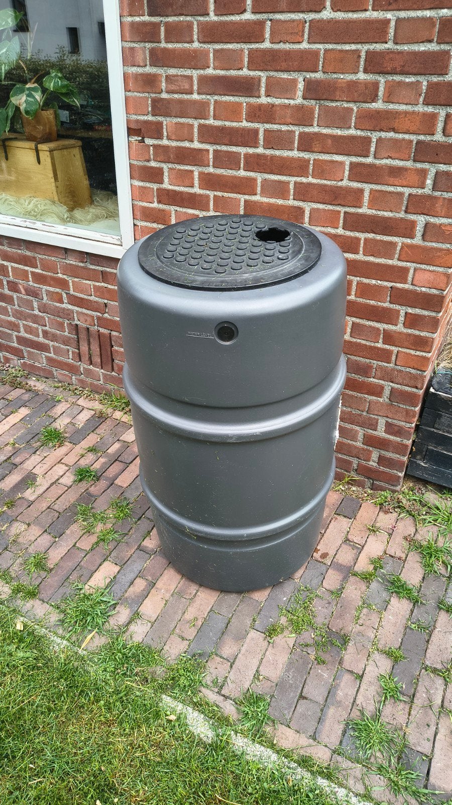 Regenton 227 liter - met lek, zonder toebehoren, Tuin en Terras, Regentonnen, 150 liter of meer, Ophalen, Gebruikt, Kunststof
