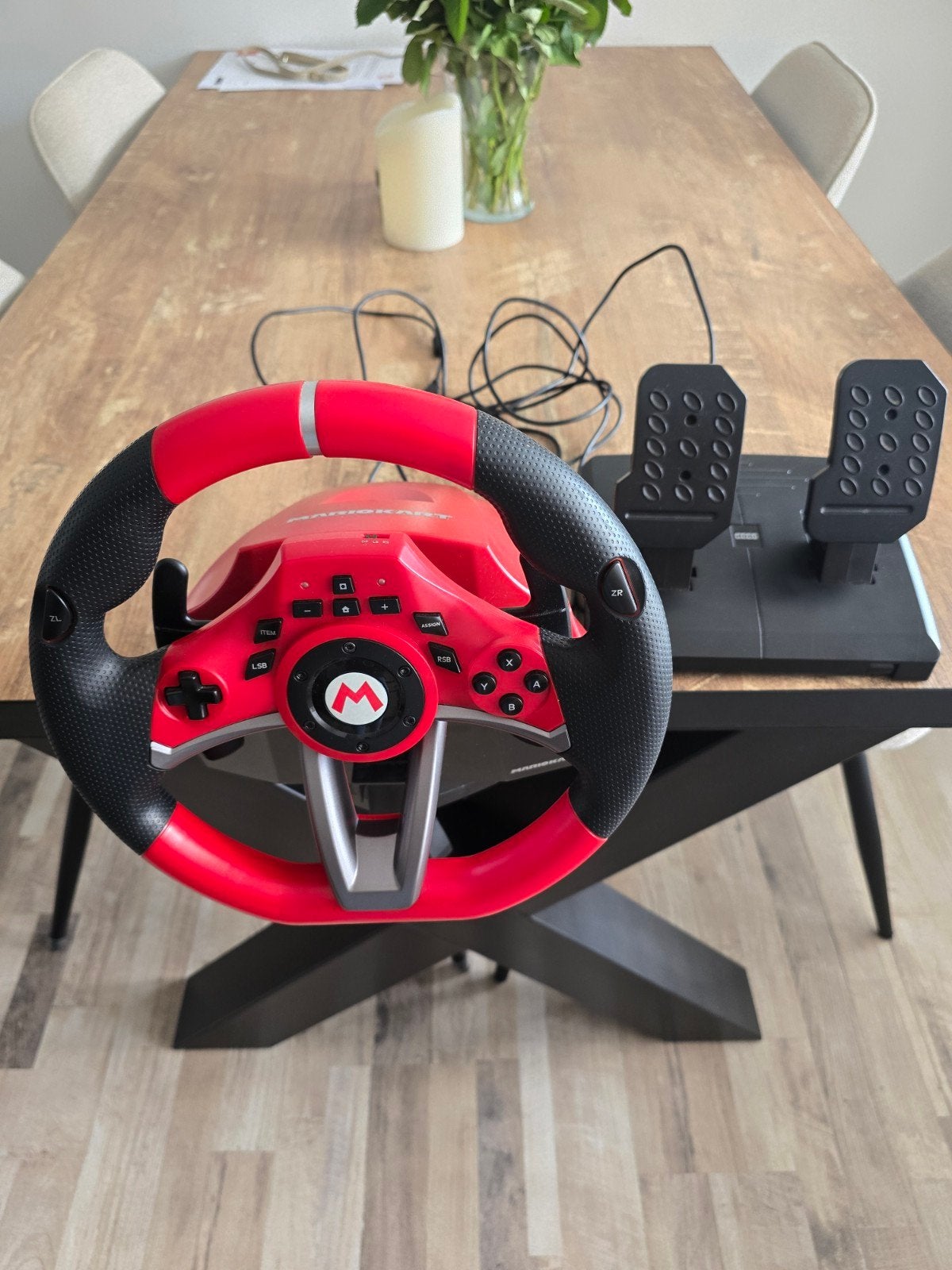 Hori Mario Kart Racing Wheel Pro Deluxe voor Nintendo Switch, Ophalen of Verzenden, Zo goed als nieuw