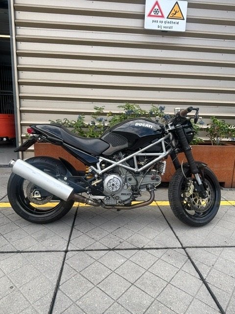 Ducati Monster 'special edition', Occasion, 992 cc, Particulier, Meer dan 35 kW