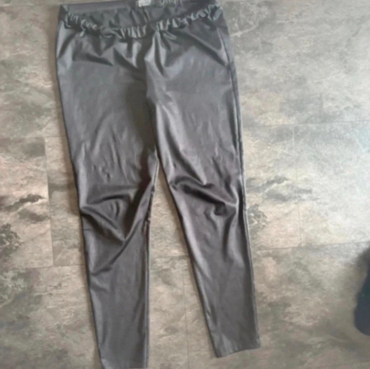 Zwarte imitatie leren legging - Maat 42, Kleding | Dames, Zwart, Maat 42/44 (L), Ophalen of Verzenden, Zo goed als nieuw