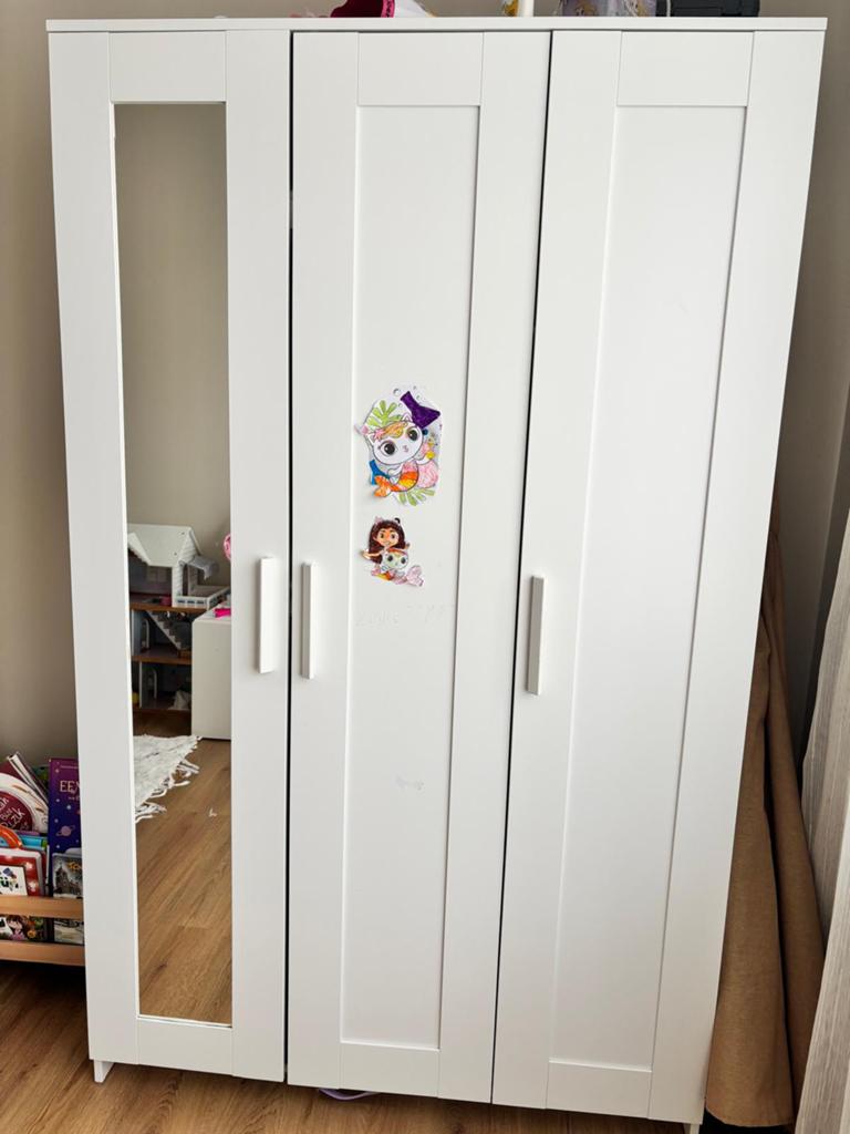 Ikea brimnes kledingkast, Huis en Inrichting, Kasten | Kledingkasten, Ophalen, Met deur(en), 100 tot 150 cm, Zo goed als nieuw