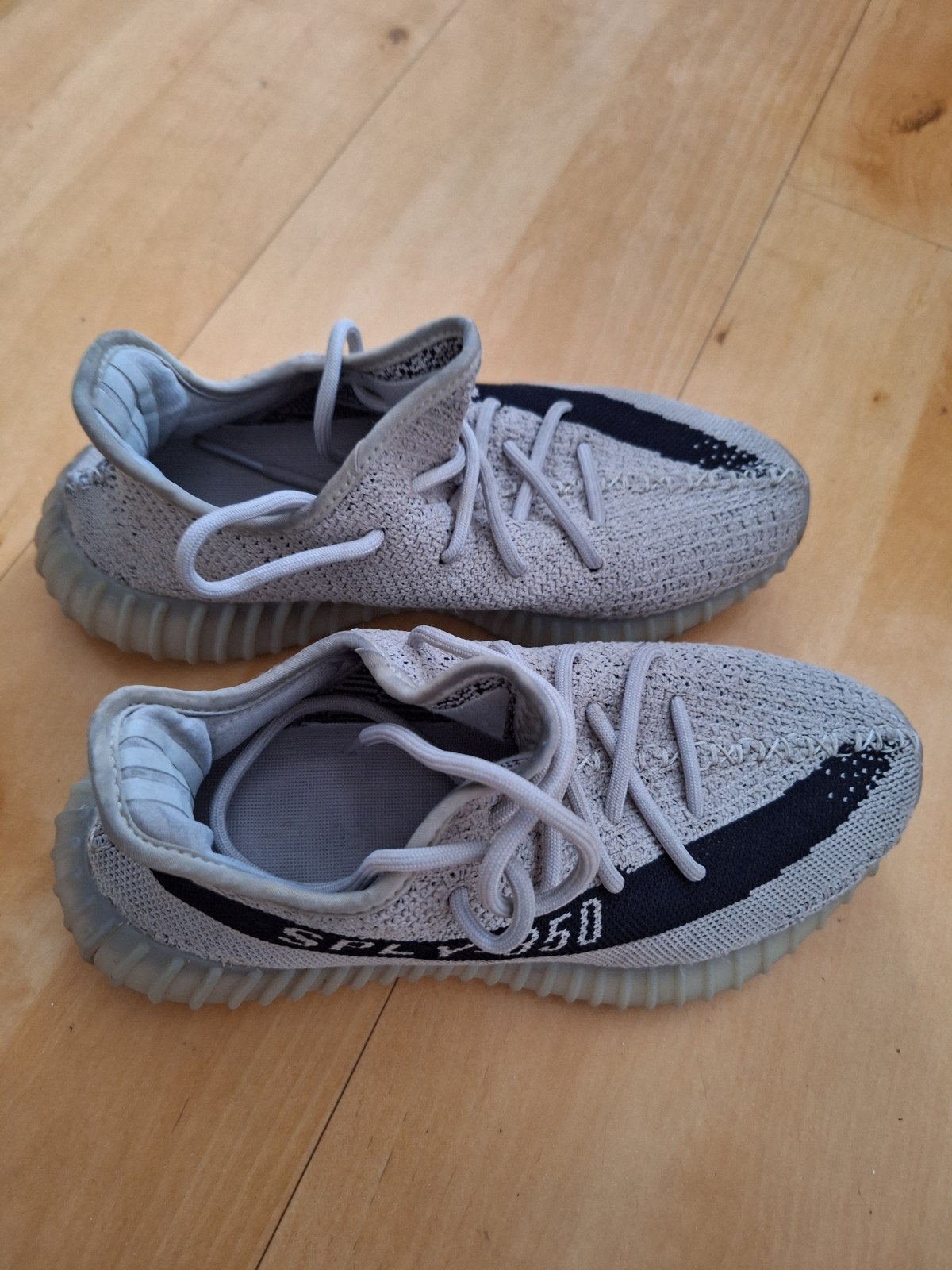 yeezy maat 39 half, Ophalen, Zo goed als nieuw, Hardloopschoenen, Overige merken