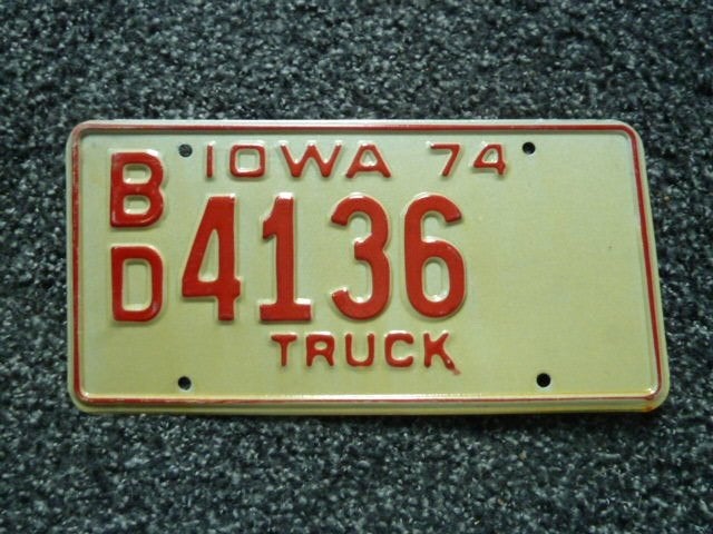 Kentekenplaat licenseplate Iowa Truck 1974 USA, Verzamelen, Verzenden, Gebruikt, Auto's