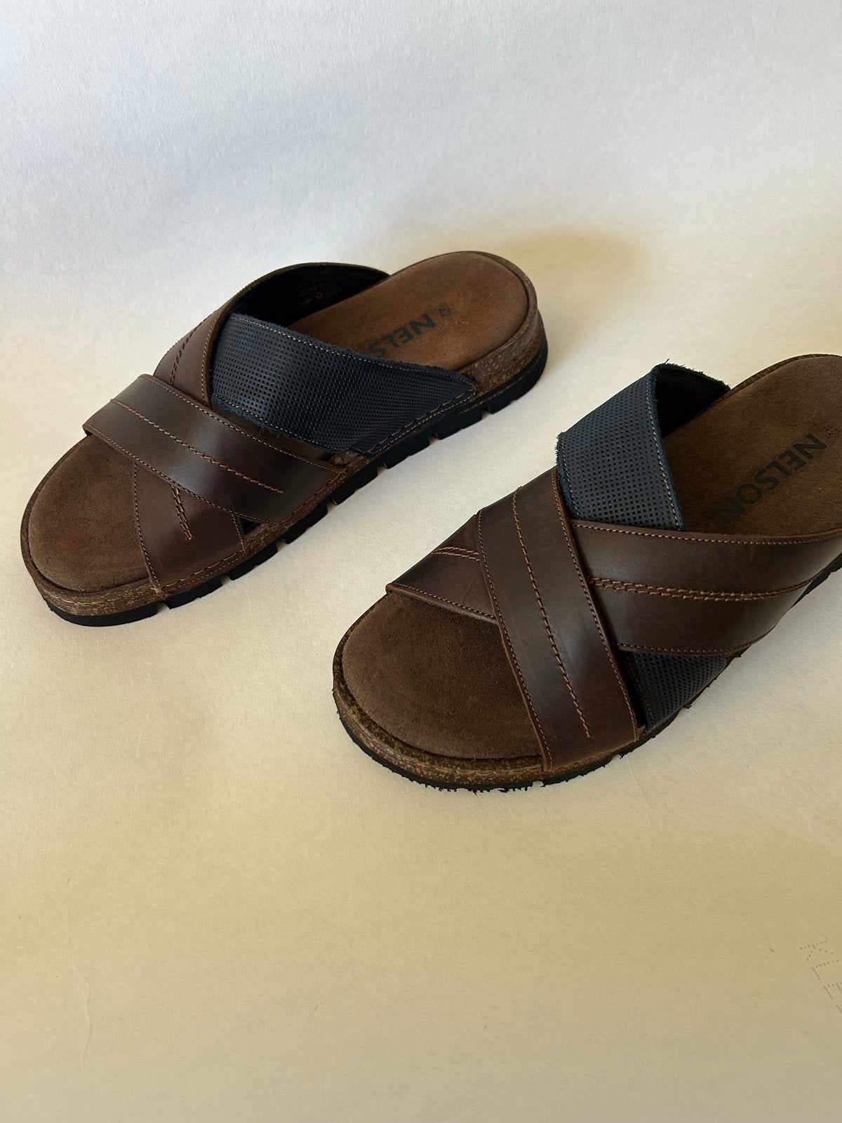 Nelson Heren Slippers - Bruin Leer maat 42, Slippers, Bruin, Ophalen of Verzenden, Zo goed als nieuw