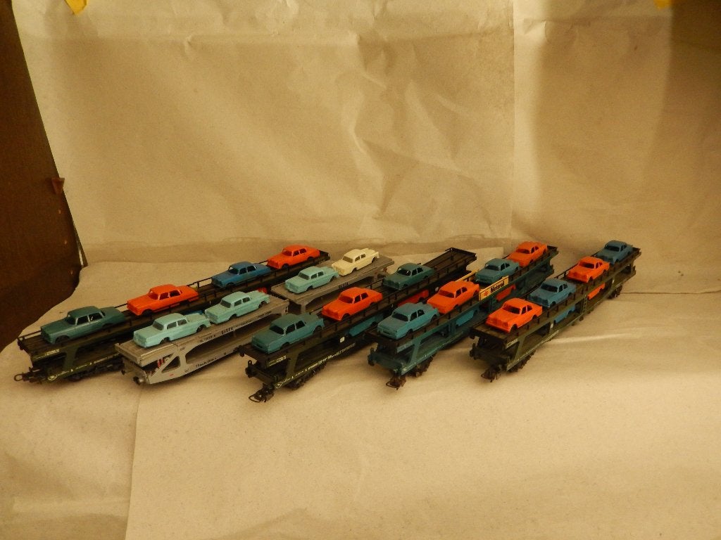 Märklin autotransport wagons met auto's, diverse sets, Wisselstroom, Gebruikt, Wagon, Ophalen of Verzenden
