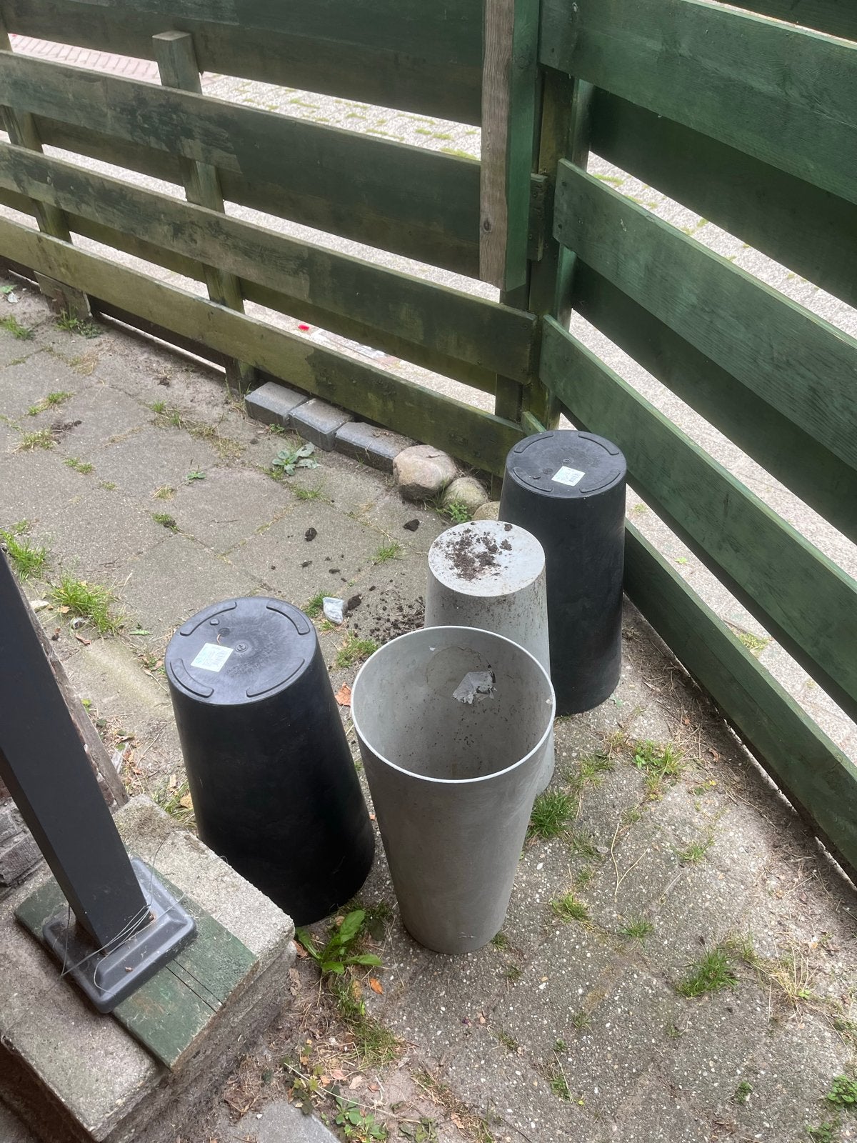 Set van 4 Artstone Claire bloempotten, zwart en grijs, Ophalen