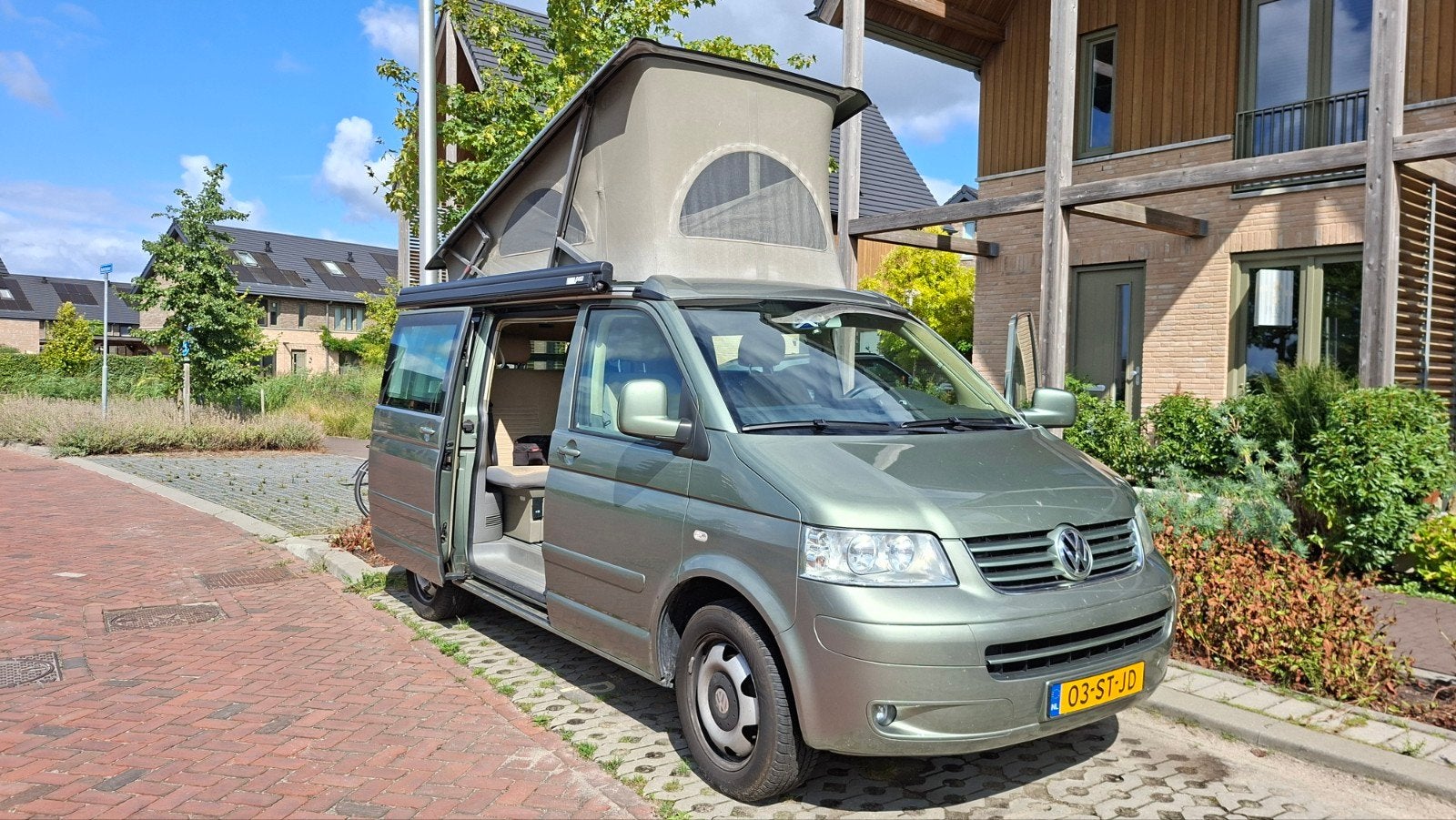 VW T5 California 2007 fabriekkscamper, Buscamper of Camperbus, Volkswagen, Geïsoleerd glas, Standkachel