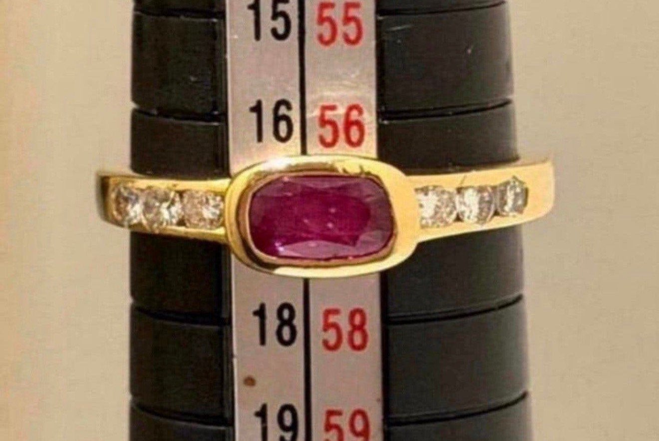 18 karaat gouden ring met 6 natuurlijke diamanten en robijn!, 18 tot 19, Ophalen of Verzenden, Met edelsteen, Dame