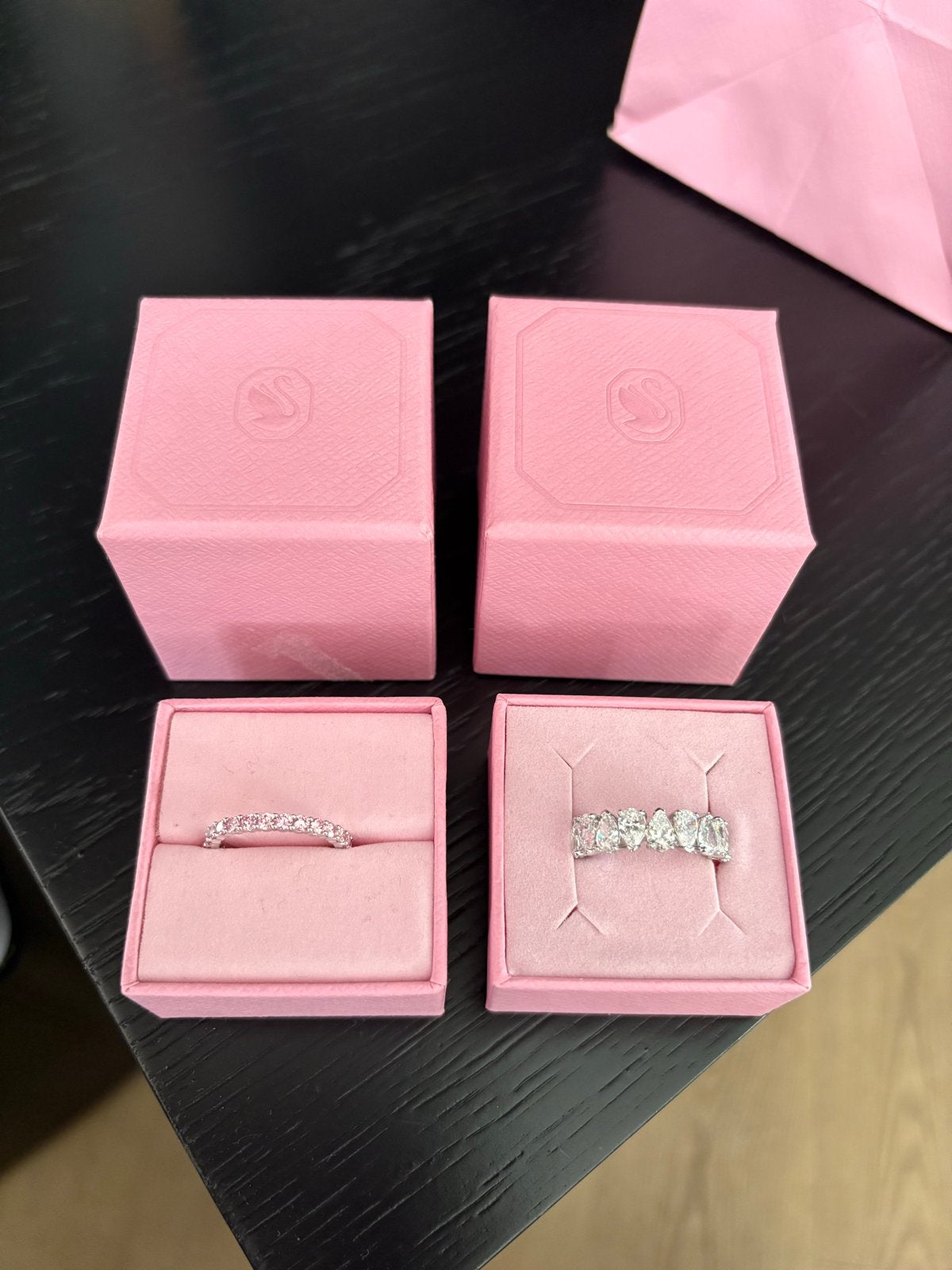 Swarovski ringen set - wit en roze kristallen, Met kristal, Wit, Ophalen of Verzenden, Zo goed als nieuw