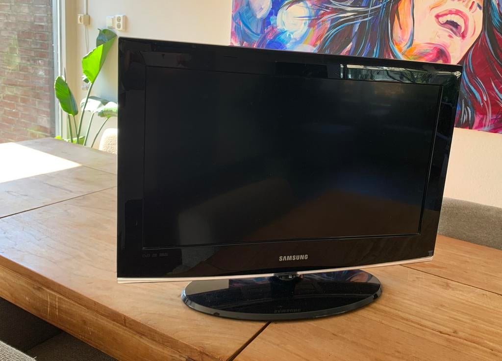 Samsung 26 inch LCD TV op voet, Audio, Tv en Foto, Televisies, Zo goed als nieuw, 60 tot 80 cm, Samsung, 50 Hz, Ophalen