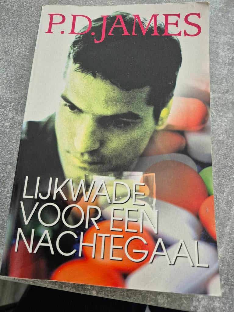 Lijkwade voor een Nachtegaal - P.D. James, Ophalen of Verzenden, Gelezen, P.D. James