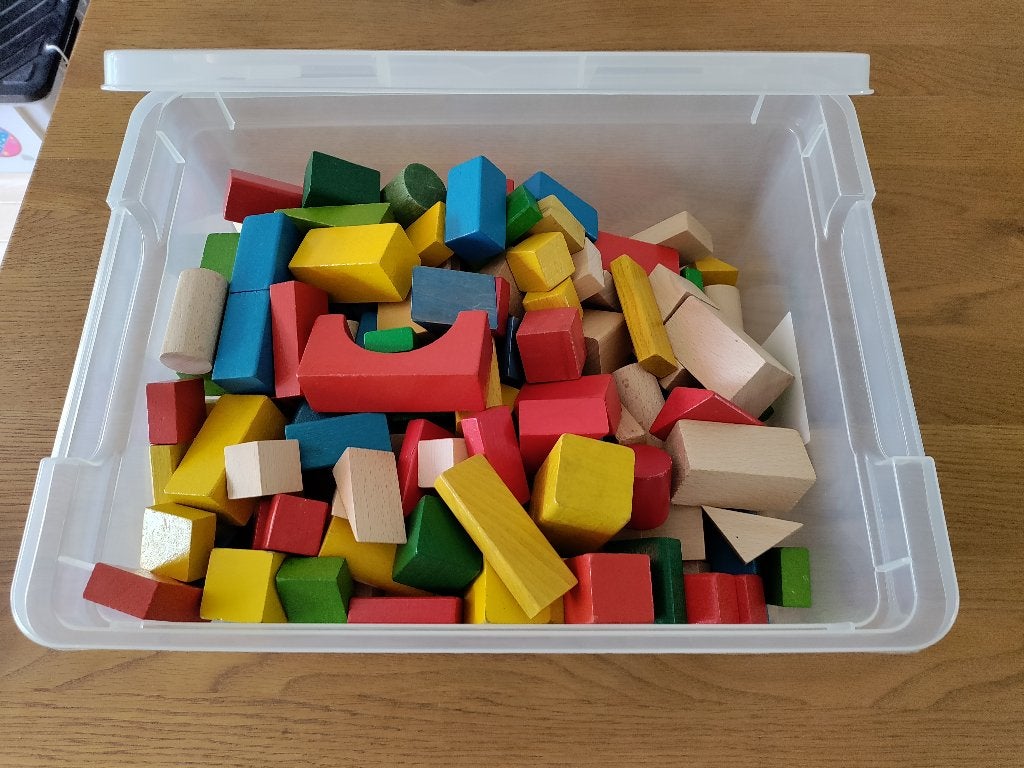 Krat met blokken, 5 kilo, Kinderen en Baby's, Speelgoed | Houten speelgoed, Ophalen of Verzenden, Gebruikt