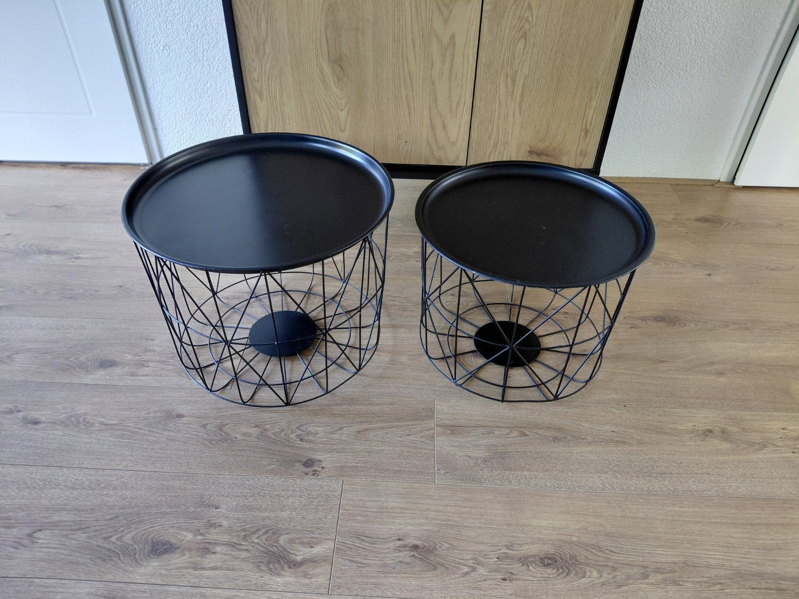 Set van 2 zwarte metalen bijzettafels/opbergers, Ophalen, Minder dan 45 cm, Minder dan 55 cm, Gebruikt