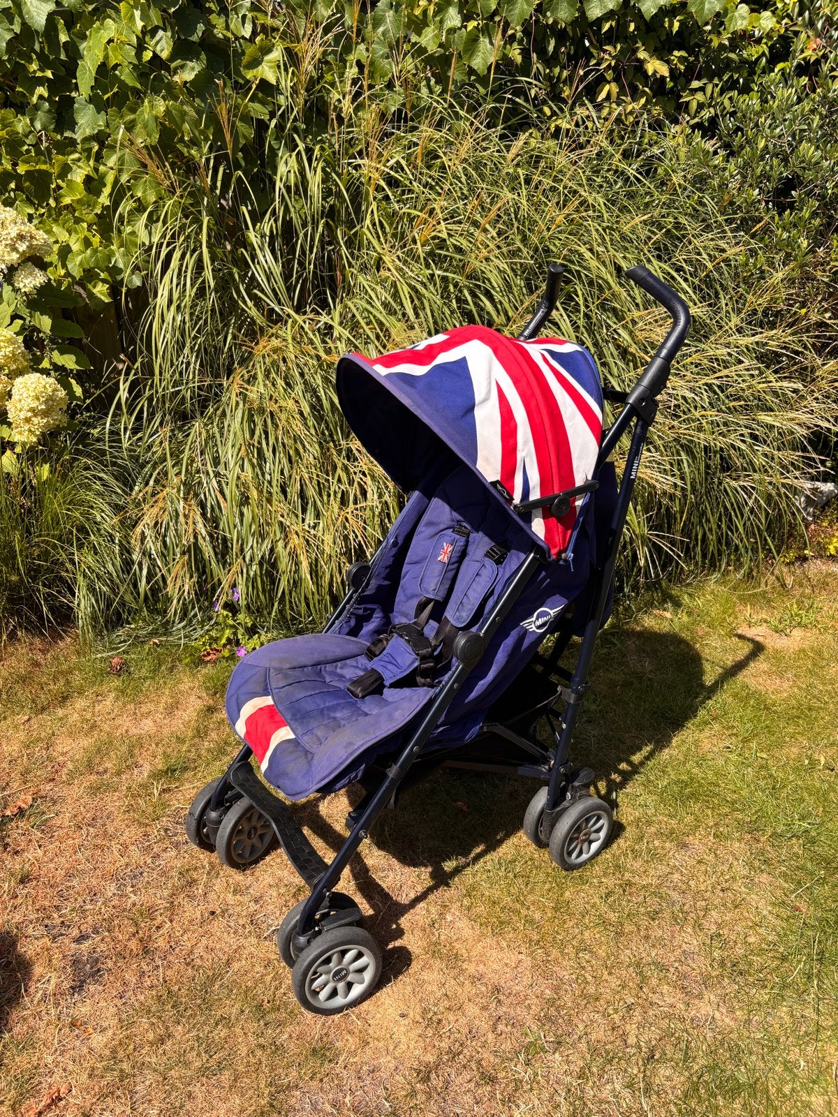 EasyWalker Mini Buggy Union Jack met regenhoes en zonnekap, Kinderen en Baby's, Buggy's, Ophalen, Gebruikt, Overige merken, Regenhoes