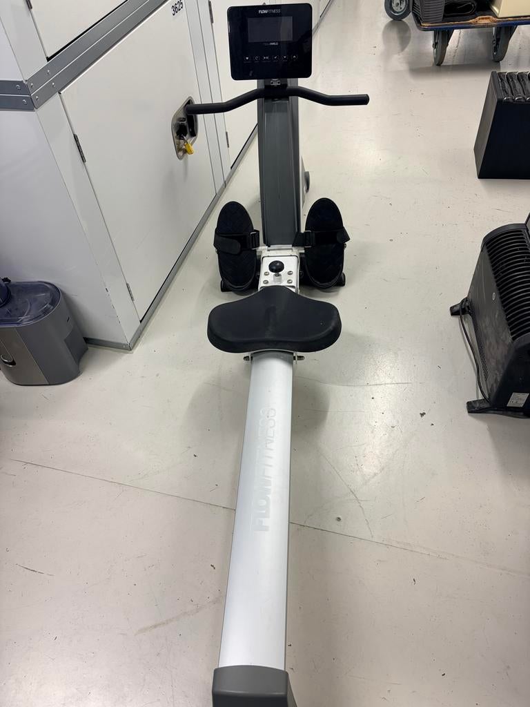 Flow Fitness roeitrainer, Sport en Fitness, Ophalen, Gebruikt, Armen, Metaal