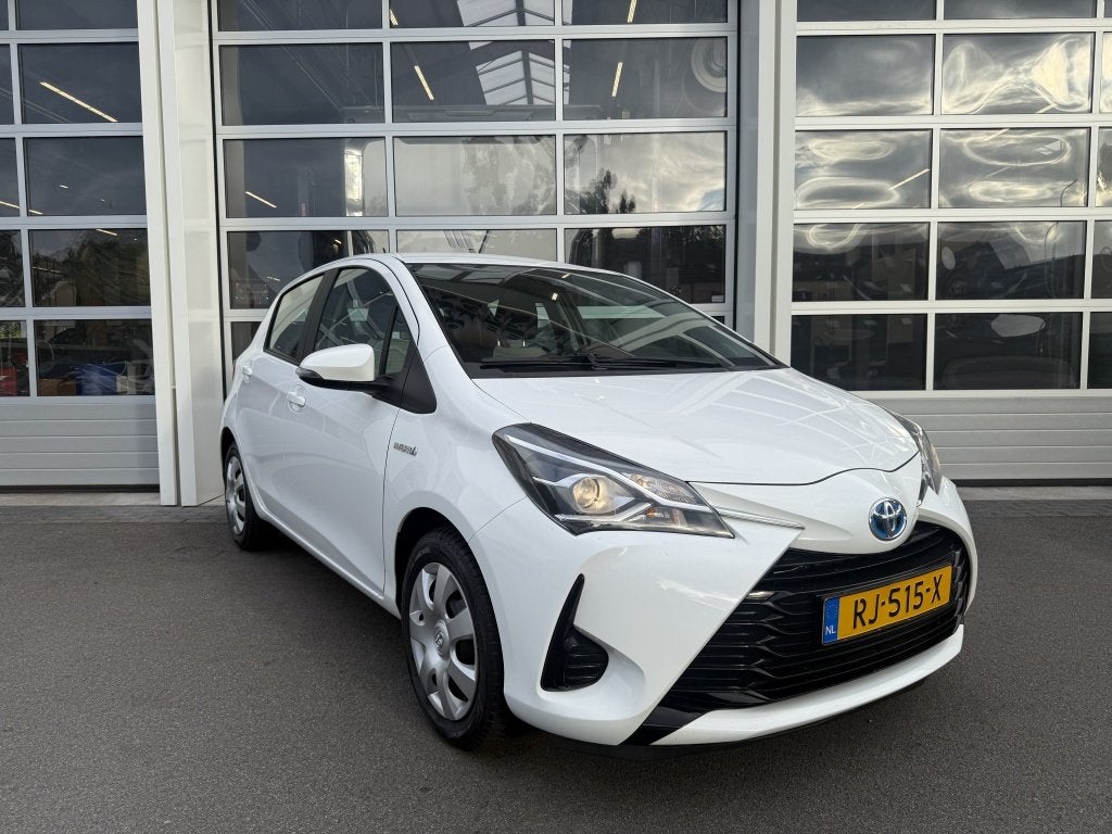 Toyota Yaris 1.5 Hyb. Aspiration (bj 2018, automaat), Auto's, Automaat, 4 cilinders, Origineel Nederlands, Bedrijf