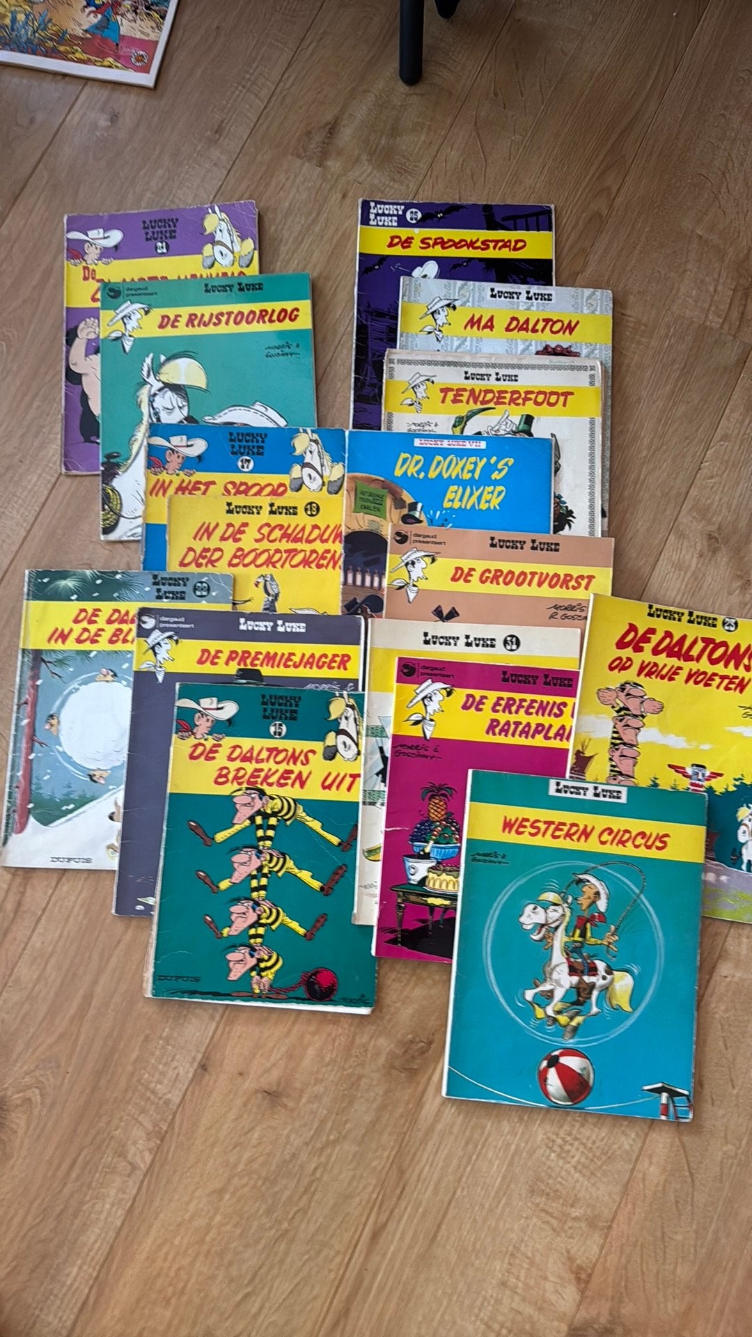 Lucky Luke stripboeken 14 albums Dargaud Dupuis, Boeken, Meerdere stripboeken, Ophalen of Verzenden, Gelezen