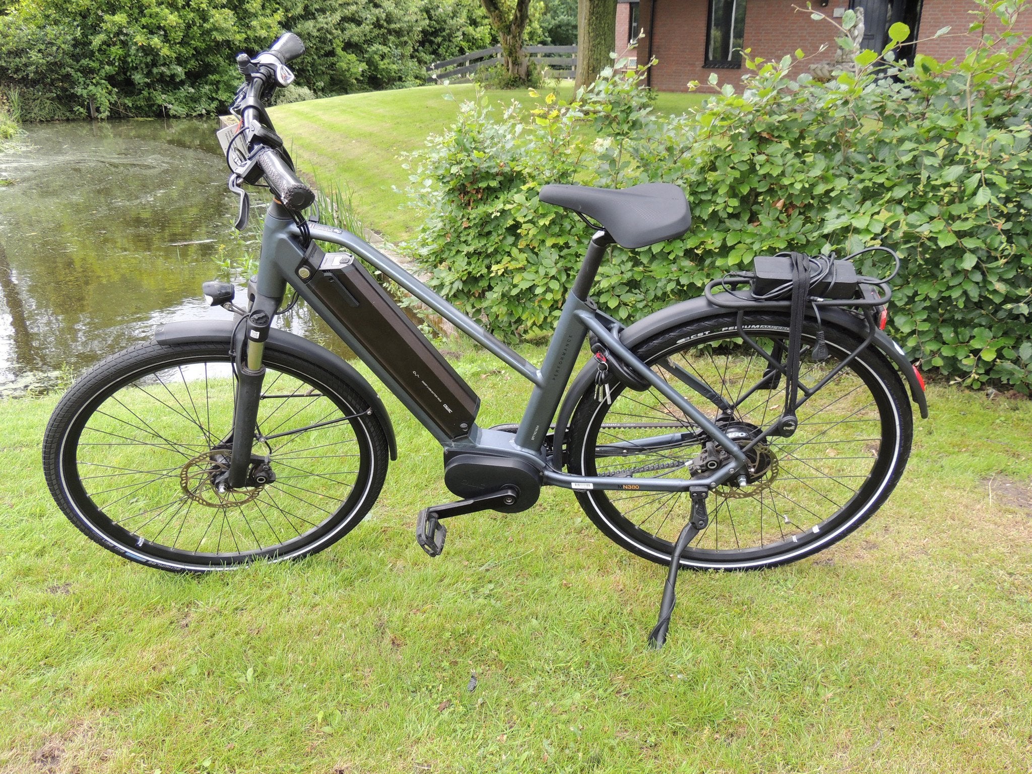 Qwic Performance Framemaat M 734 WH accu, Qwic, Info@qwic.nl, Disketteweg 53
1033 nw  amsterdam, NL, Zo goed als nieuw