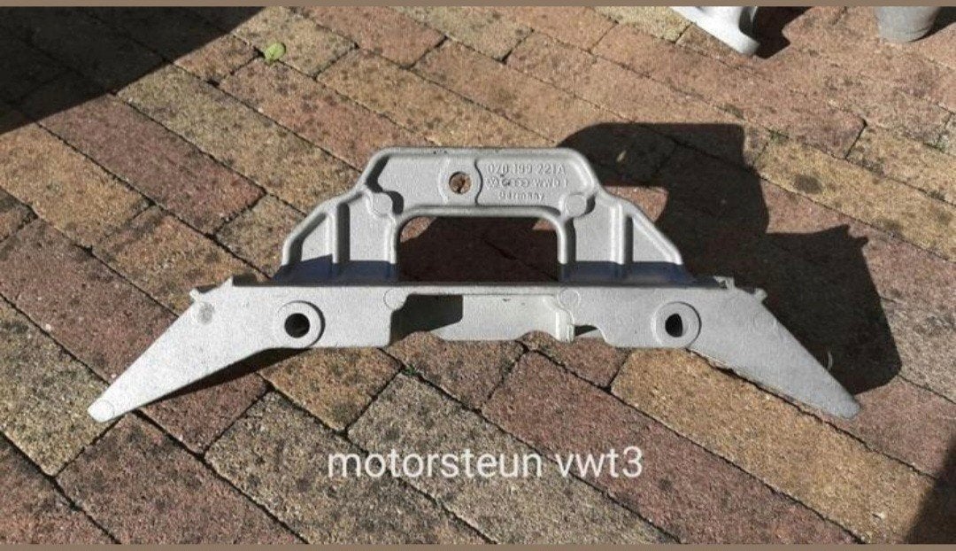 Volkswagen vw t3 motorsteundeel 1600cc ct en 1900cc-2100cc w, Auto-onderdelen, Ophalen, Volkswagen, Deur