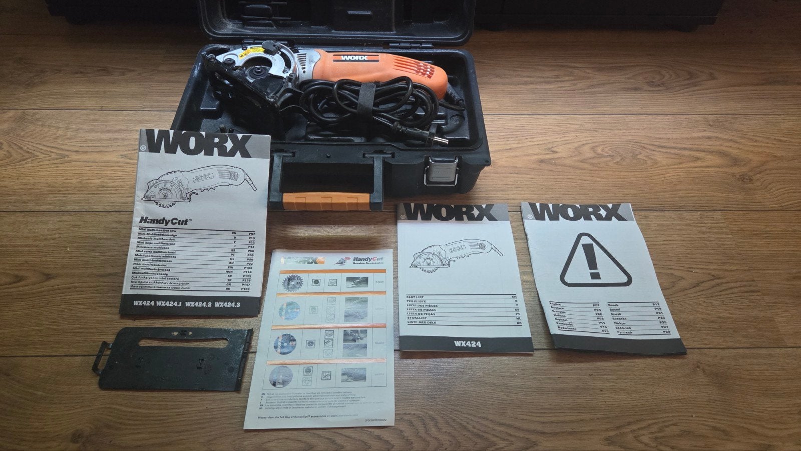 WORX WX424 HandyCut Mini Cirkelzaag, Doe-het-zelf en Verbouw, Gereedschap | Zaagmachines, Gebruikt, Cirkelzaag, Minder dan 600 watt