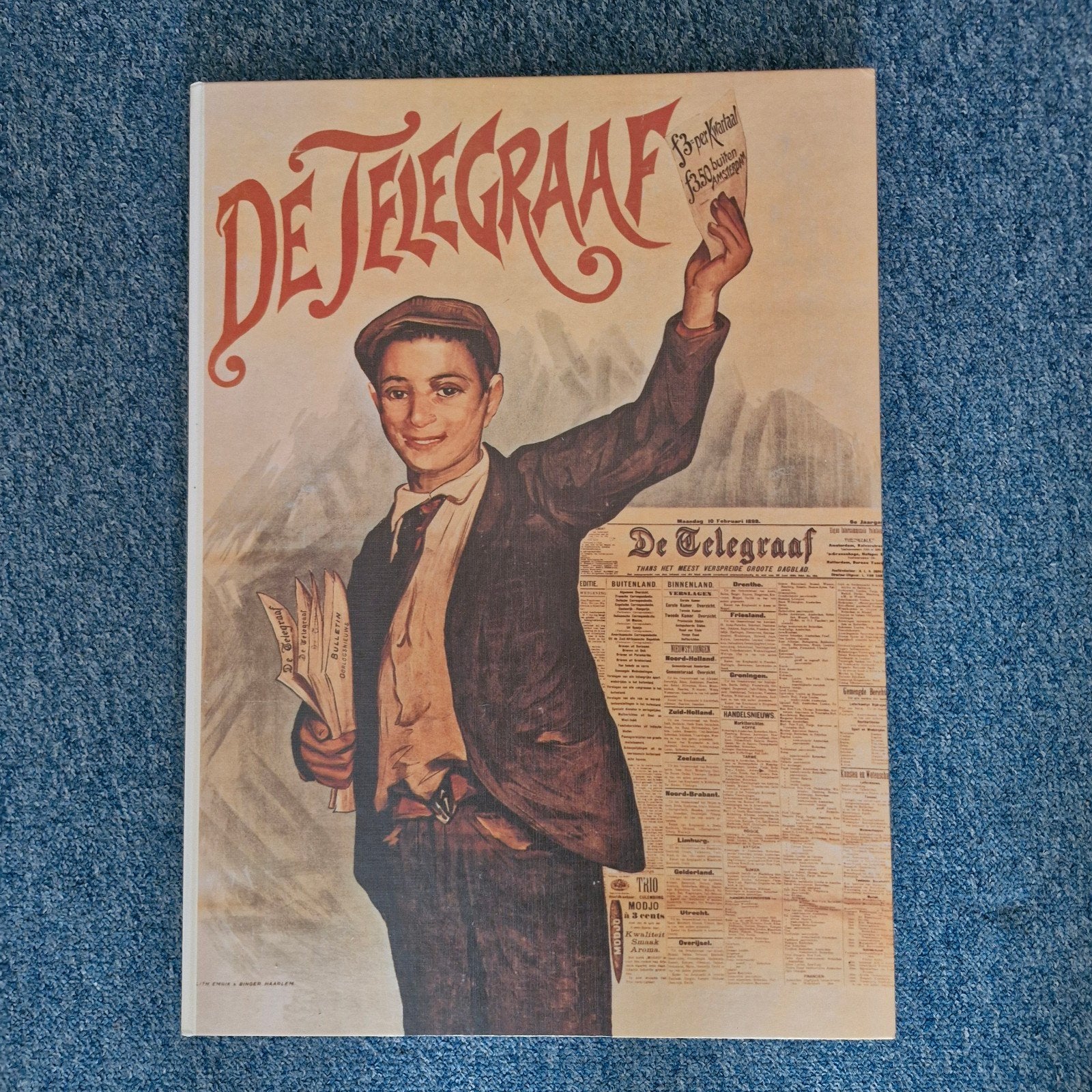 "De Telegraaf" 100 jaar jubileumboek 1983-1992, Ophalen of Verzenden, Gelezen, Krant