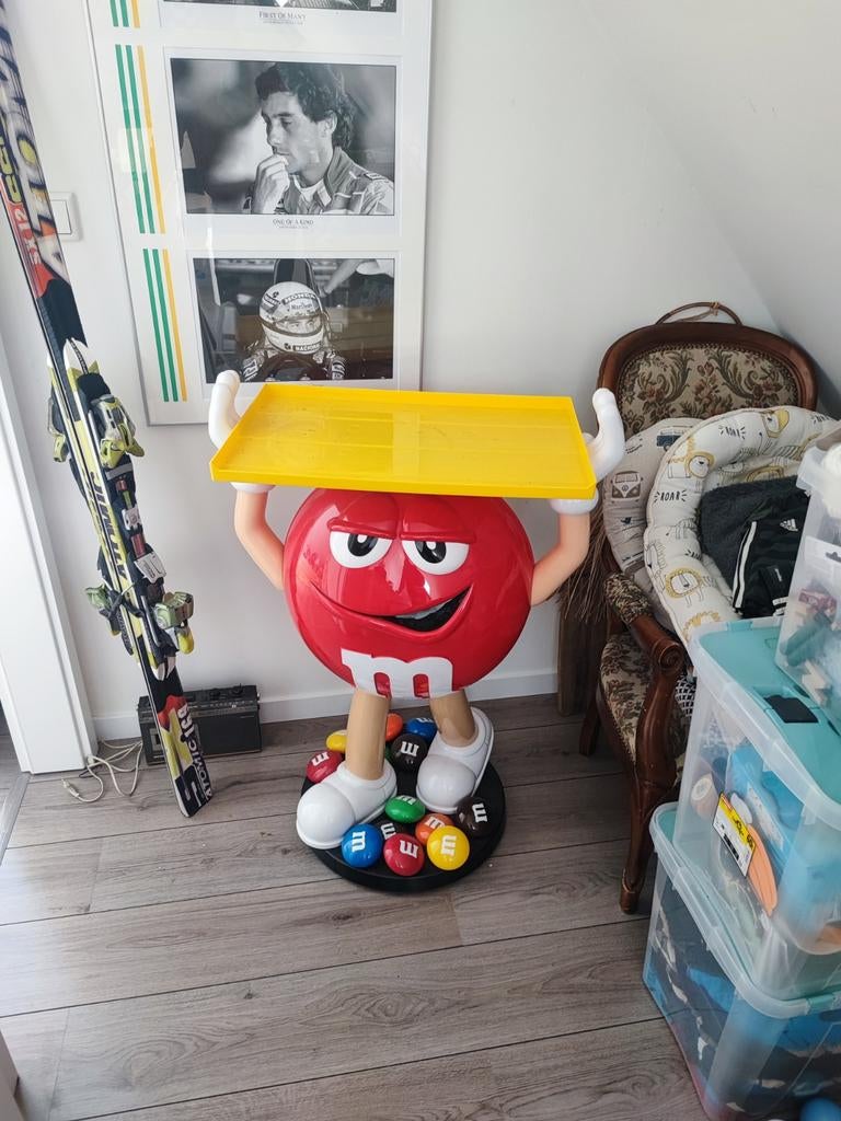 M&M reclame display met dienblad - Kunststof, Verzamelen, Merken en Reclamevoorwerpen, Ophalen, Gebruikt, Overige typen
