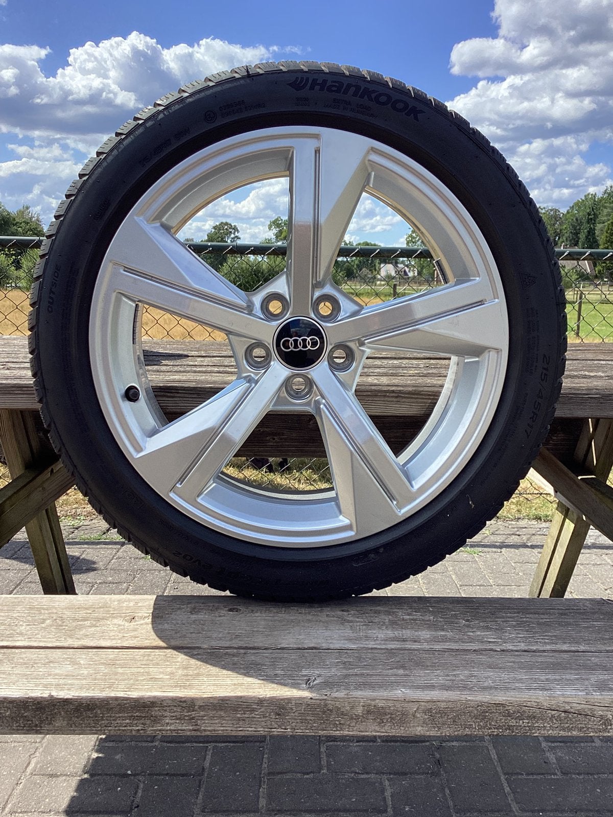 Nieuwe 17”set Audi A1 Hankook 215-45-17❄️banden profiel 8mm, 215 mm, Banden en Velgen, Nieuw, 17 inch