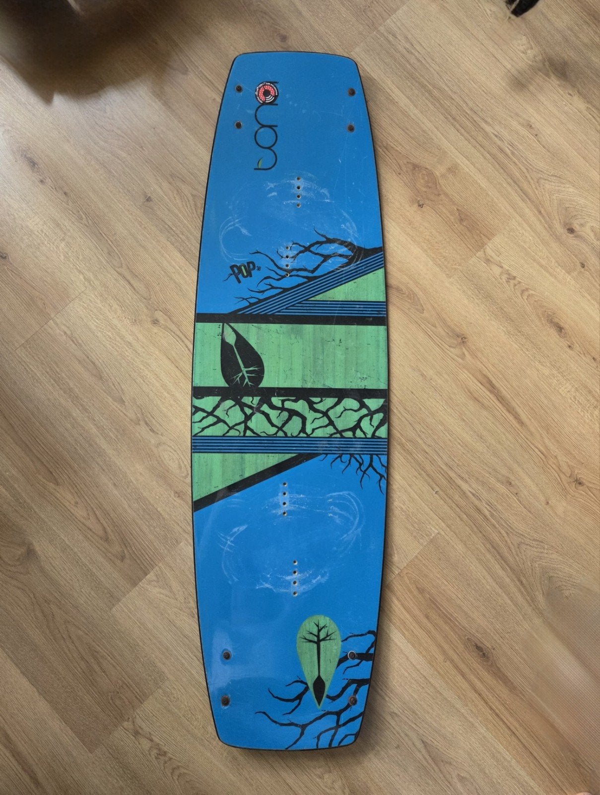 Tona Pop Kiteboard / Wakeboard 138 x 41 cm, Watersport en Boten, Ophalen of Verzenden, Gebruikt, Board