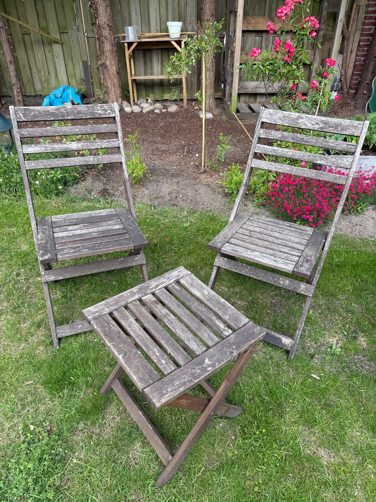 IKEA tuinset met tafeltje/krukje - opknapper, Tuin en Terras, Gebruikt, Bijzettafel, Tuinset, Hout